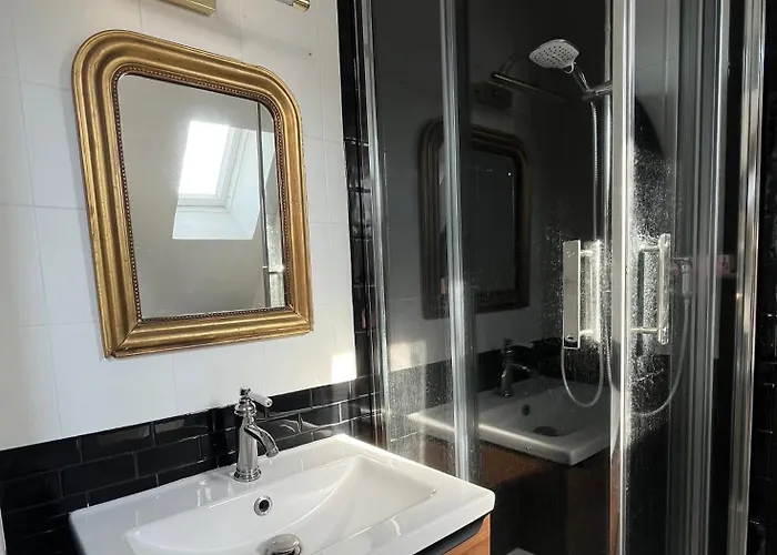 Appartement, Centre Historique De *